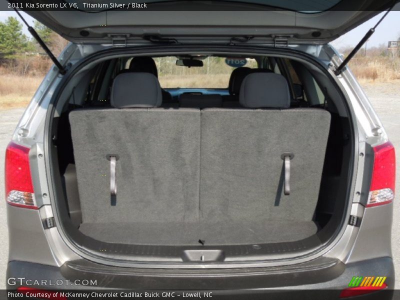Titanium Silver / Black 2011 Kia Sorento LX V6