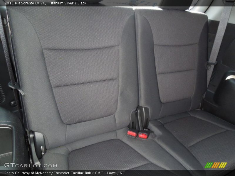 Titanium Silver / Black 2011 Kia Sorento LX V6