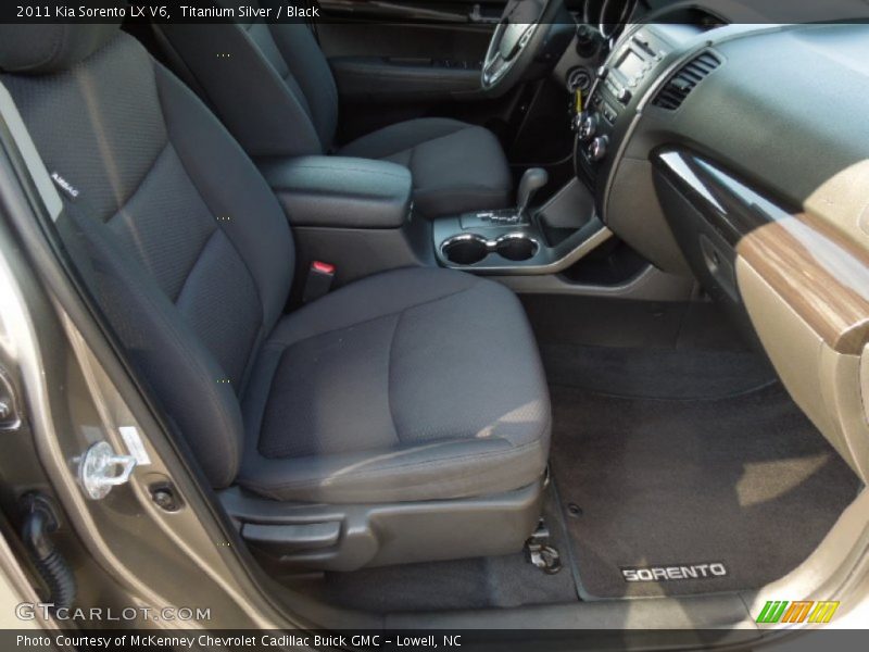 Titanium Silver / Black 2011 Kia Sorento LX V6