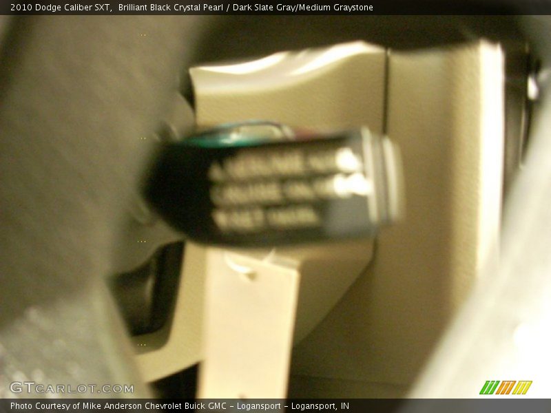 Brilliant Black Crystal Pearl / Dark Slate Gray/Medium Graystone 2010 Dodge Caliber SXT