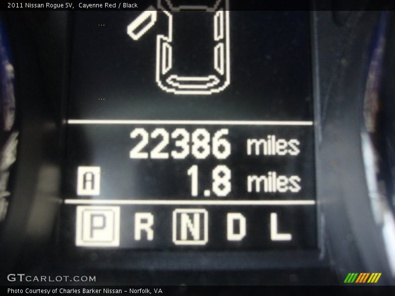 Cayenne Red / Black 2011 Nissan Rogue SV