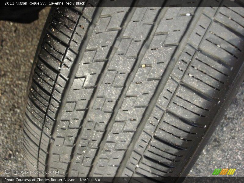 Cayenne Red / Black 2011 Nissan Rogue SV