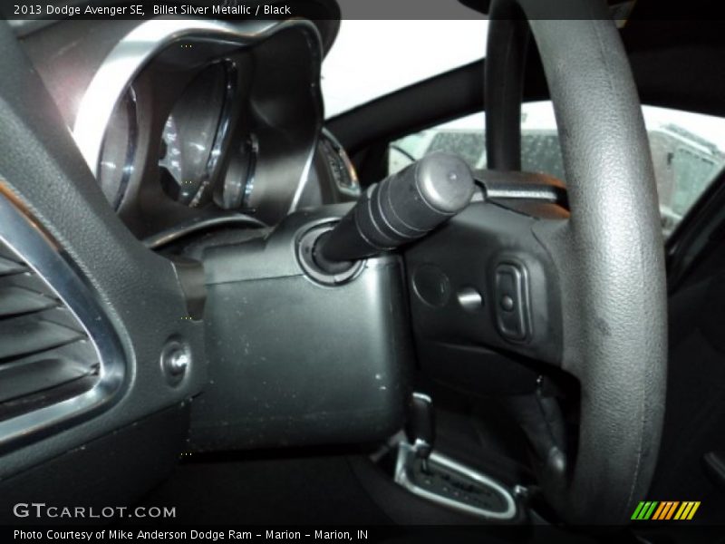 Billet Silver Metallic / Black 2013 Dodge Avenger SE