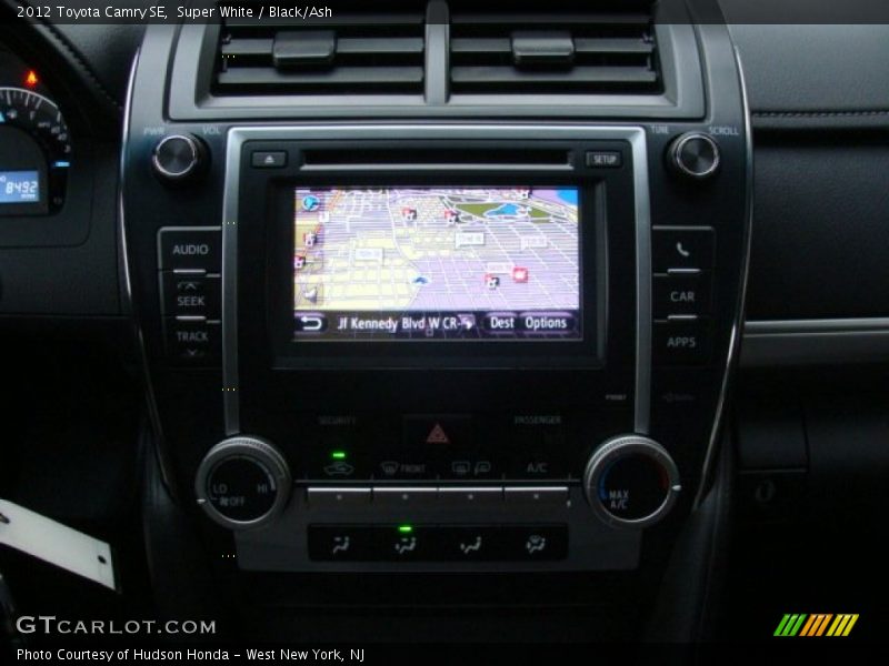 Super White / Black/Ash 2012 Toyota Camry SE
