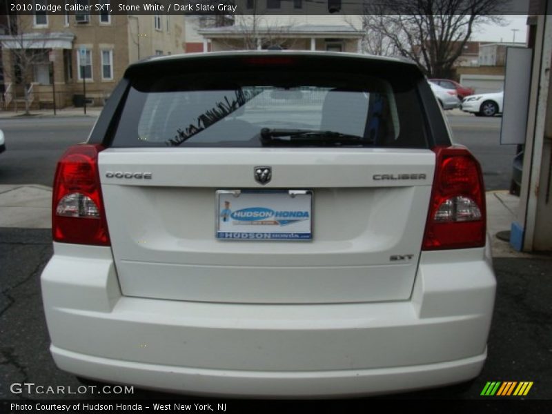 Stone White / Dark Slate Gray 2010 Dodge Caliber SXT