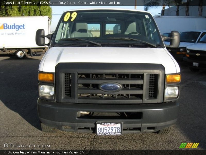 Oxford White / Medium Flint 2009 Ford E Series Van E250 Super Duty Cargo