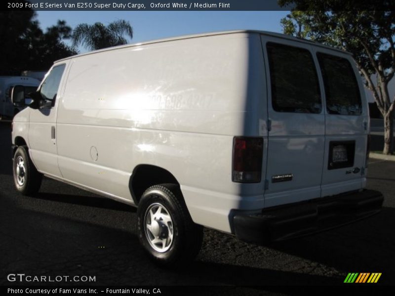 Oxford White / Medium Flint 2009 Ford E Series Van E250 Super Duty Cargo