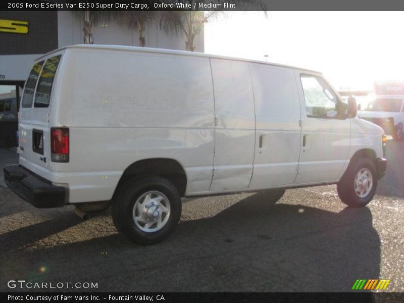 Oxford White / Medium Flint 2009 Ford E Series Van E250 Super Duty Cargo