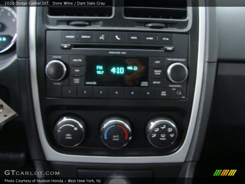 Stone White / Dark Slate Gray 2010 Dodge Caliber SXT