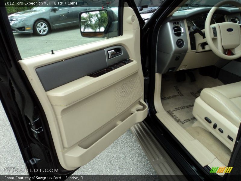 Black / Camel 2012 Ford Expedition XLT