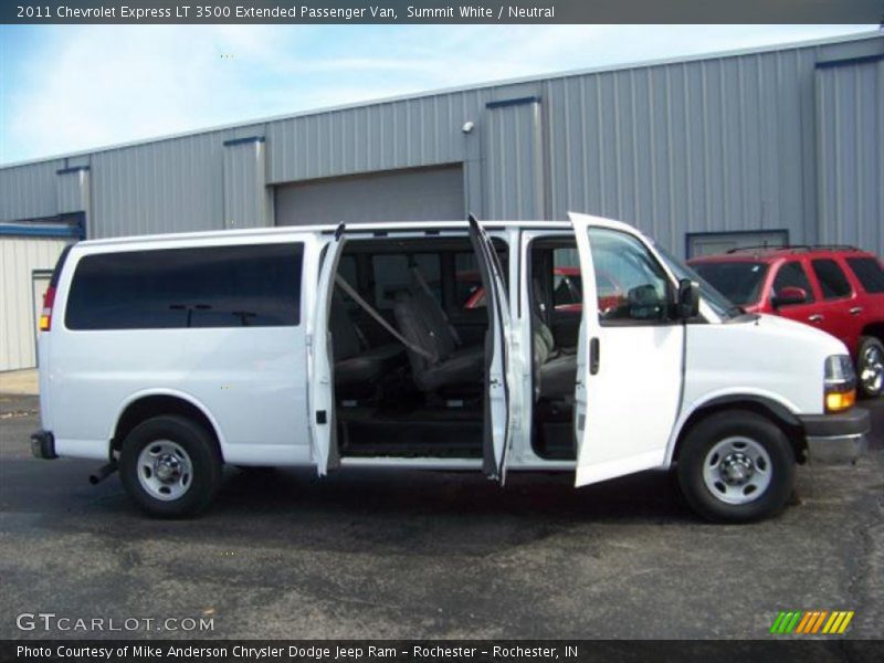 Summit White / Neutral 2011 Chevrolet Express LT 3500 Extended Passenger Van