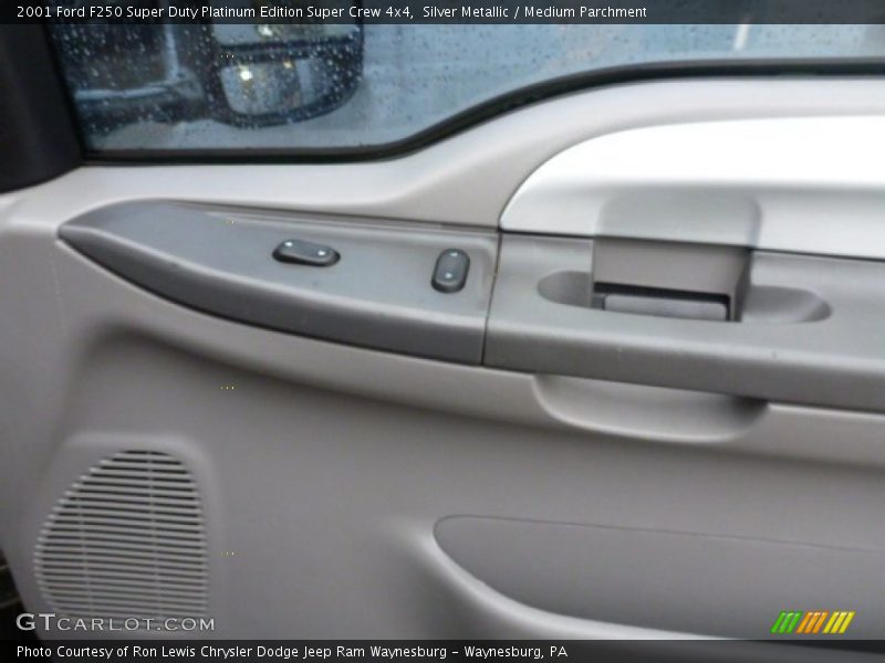 Silver Metallic / Medium Parchment 2001 Ford F250 Super Duty Platinum Edition Super Crew 4x4