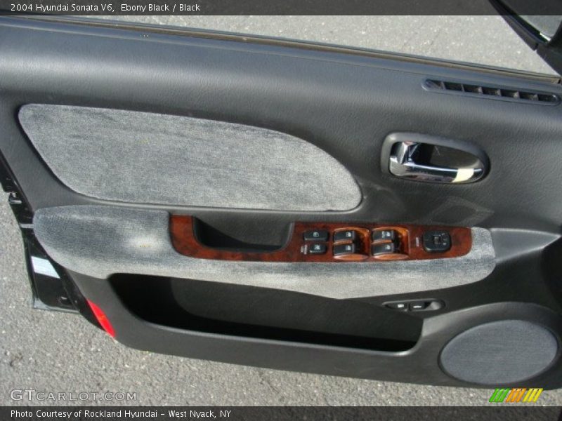 Ebony Black / Black 2004 Hyundai Sonata V6