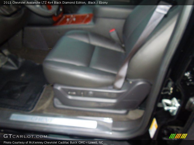 Black / Ebony 2013 Chevrolet Avalanche LTZ 4x4 Black Diamond Edition