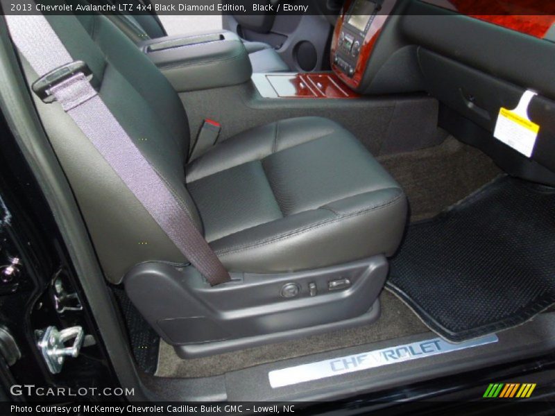 Black / Ebony 2013 Chevrolet Avalanche LTZ 4x4 Black Diamond Edition