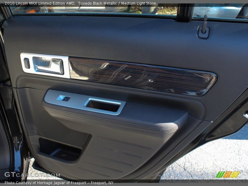 Door Panel of 2010 MKX Limited Edition AWD