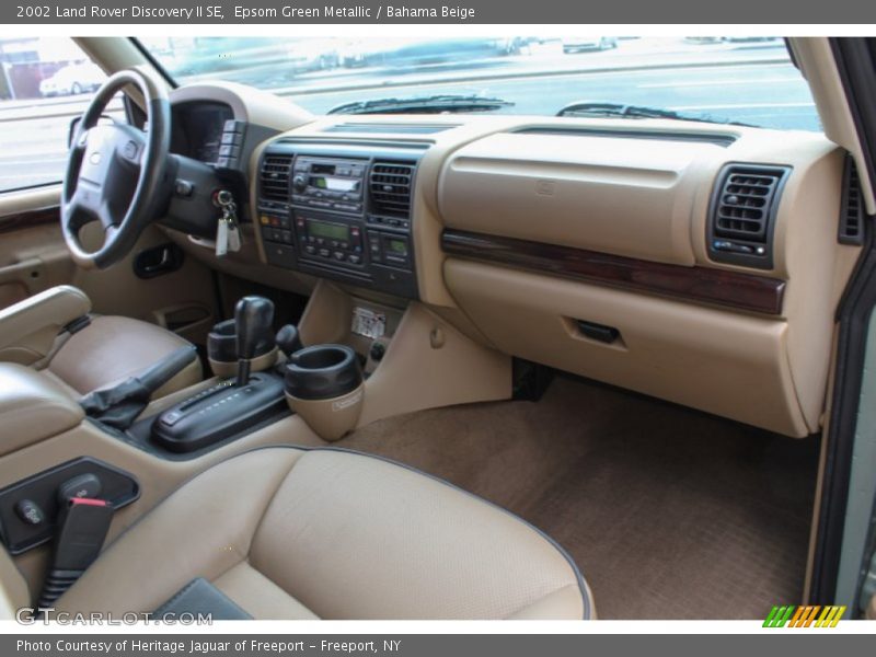 Dashboard of 2002 Discovery II SE