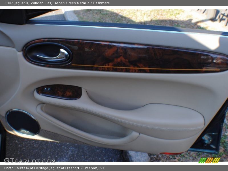 Aspen Green Metallic / Cashmere 2002 Jaguar XJ Vanden Plas