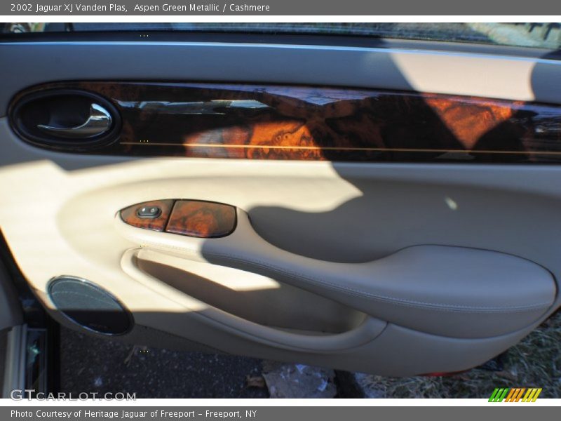 Aspen Green Metallic / Cashmere 2002 Jaguar XJ Vanden Plas
