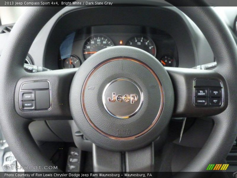 Bright White / Dark Slate Gray 2013 Jeep Compass Sport 4x4