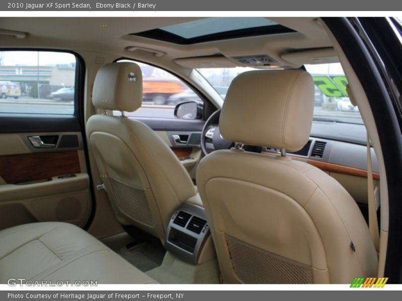 Ebony Black / Barley 2010 Jaguar XF Sport Sedan