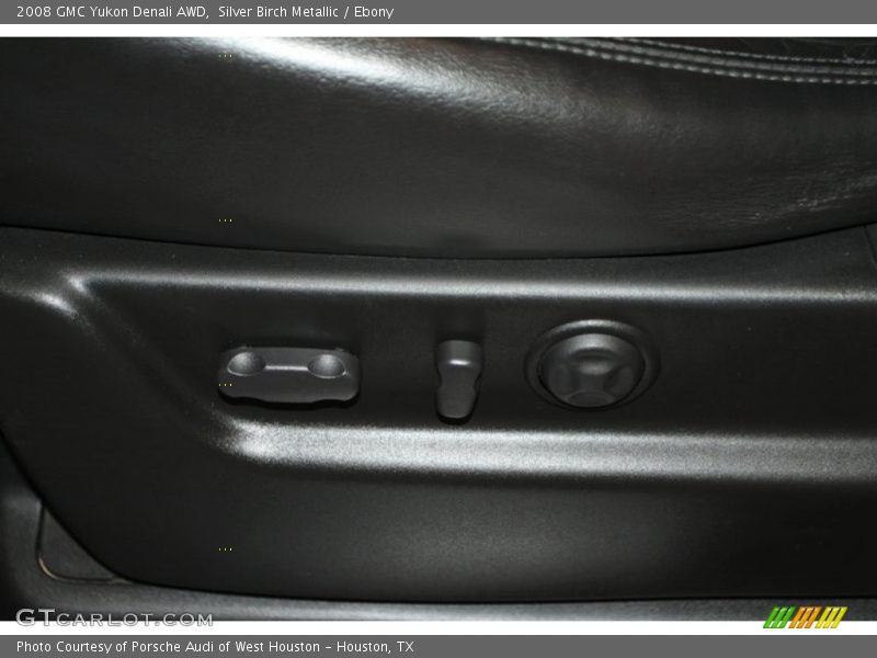 Silver Birch Metallic / Ebony 2008 GMC Yukon Denali AWD