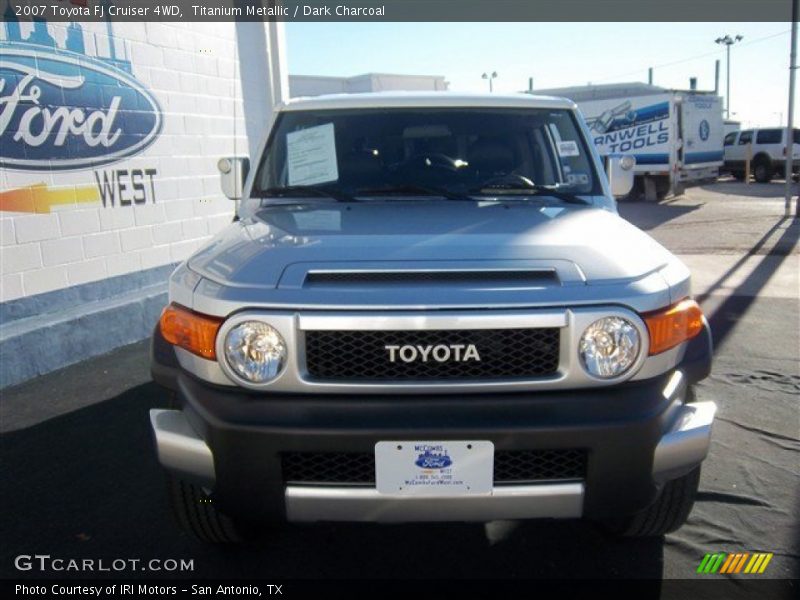 Titanium Metallic / Dark Charcoal 2007 Toyota FJ Cruiser 4WD