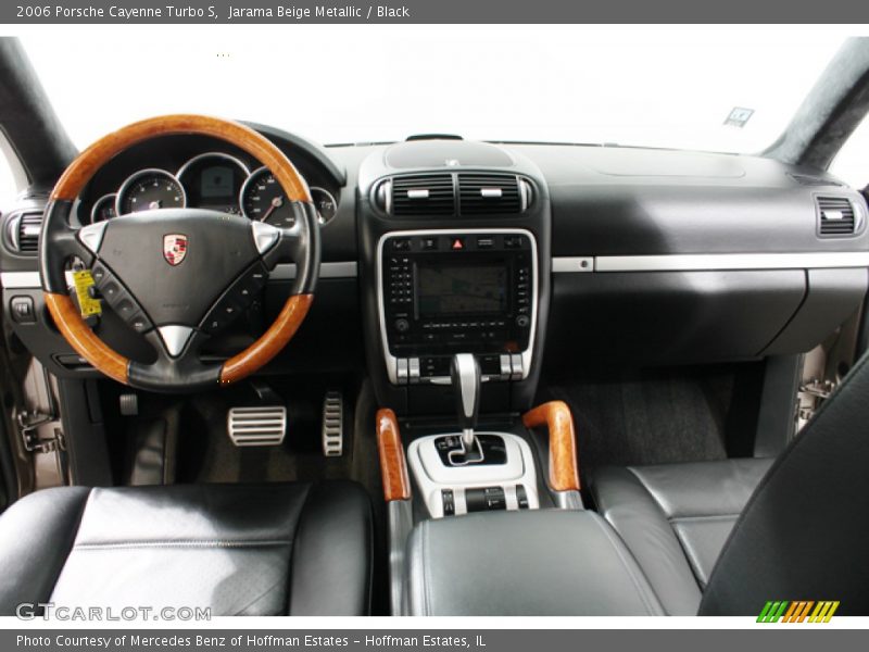 Dashboard of 2006 Cayenne Turbo S