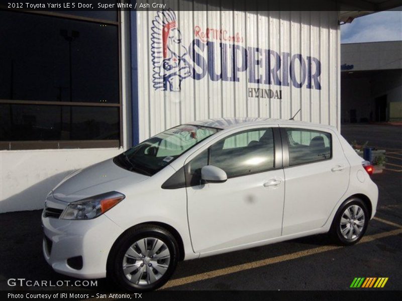 Super White / Ash Gray 2012 Toyota Yaris LE 5 Door