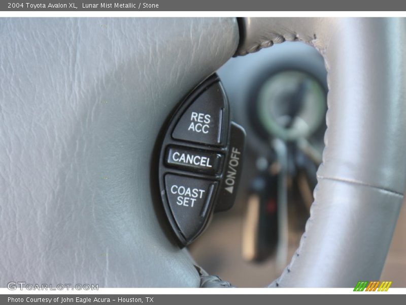 Lunar Mist Metallic / Stone 2004 Toyota Avalon XL