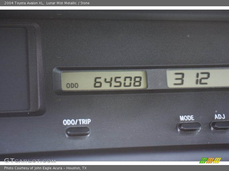 Lunar Mist Metallic / Stone 2004 Toyota Avalon XL