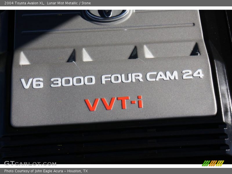 Lunar Mist Metallic / Stone 2004 Toyota Avalon XL