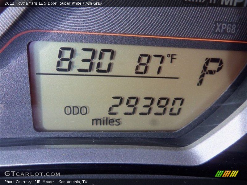 Super White / Ash Gray 2012 Toyota Yaris LE 5 Door