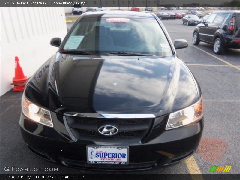 Ebony Black / Gray 2006 Hyundai Sonata GL