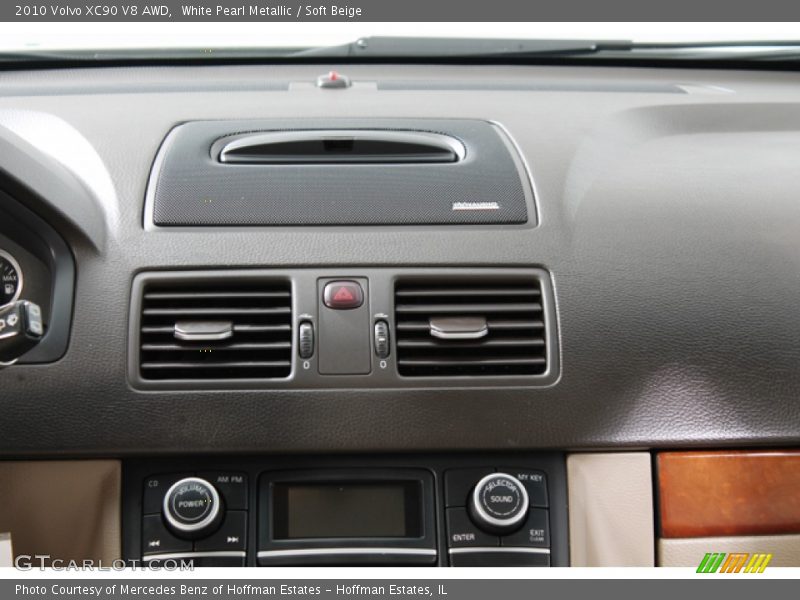 White Pearl Metallic / Soft Beige 2010 Volvo XC90 V8 AWD
