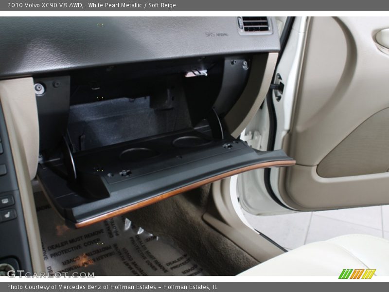 White Pearl Metallic / Soft Beige 2010 Volvo XC90 V8 AWD