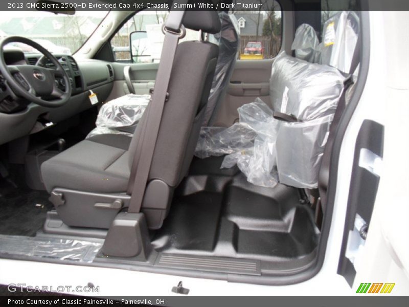 Summit White / Dark Titanium 2013 GMC Sierra 2500HD Extended Cab 4x4 Chassis