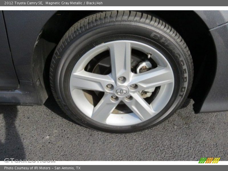 Magnetic Gray Metallic / Black/Ash 2012 Toyota Camry SE