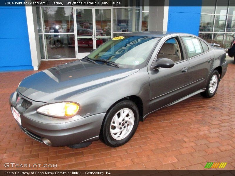 Front 3/4 View of 2004 Grand Am SE Sedan