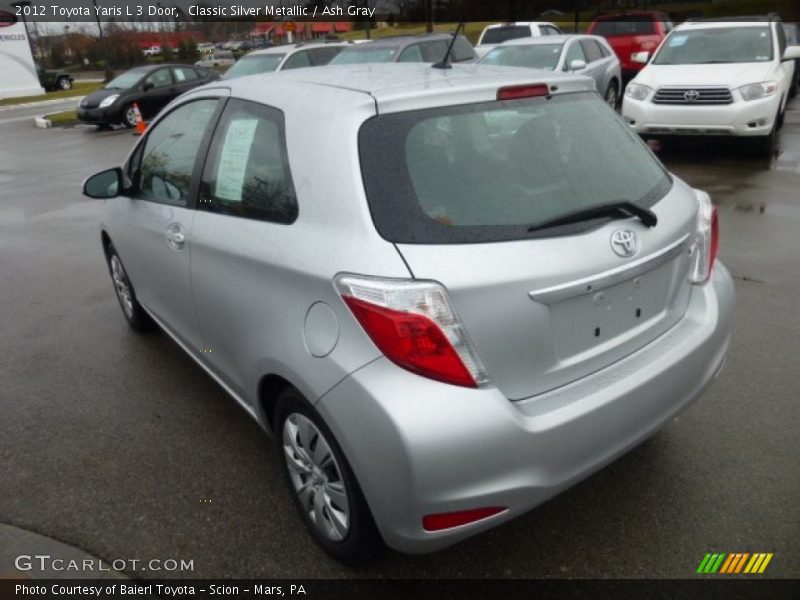 Classic Silver Metallic / Ash Gray 2012 Toyota Yaris L 3 Door