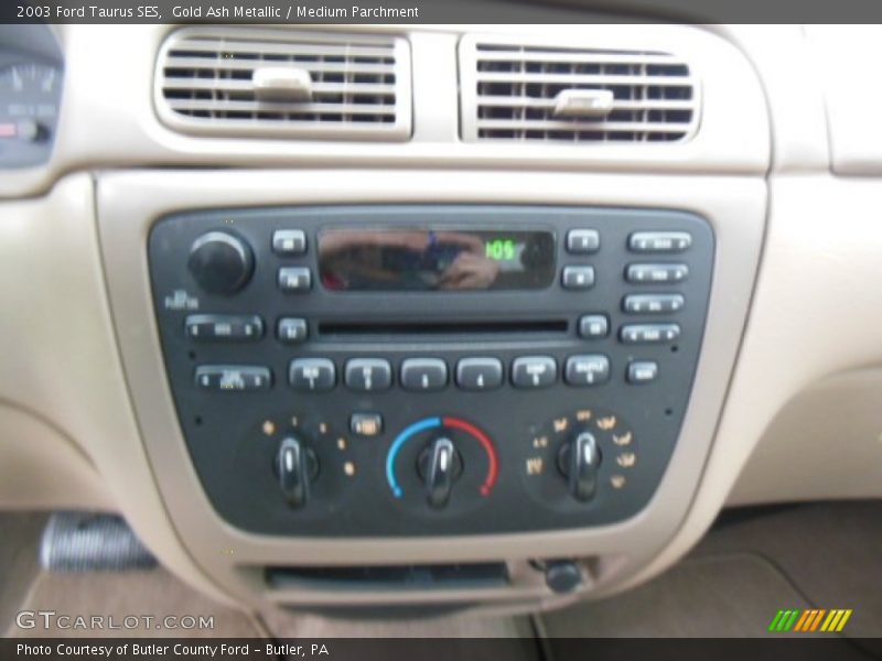 Gold Ash Metallic / Medium Parchment 2003 Ford Taurus SES