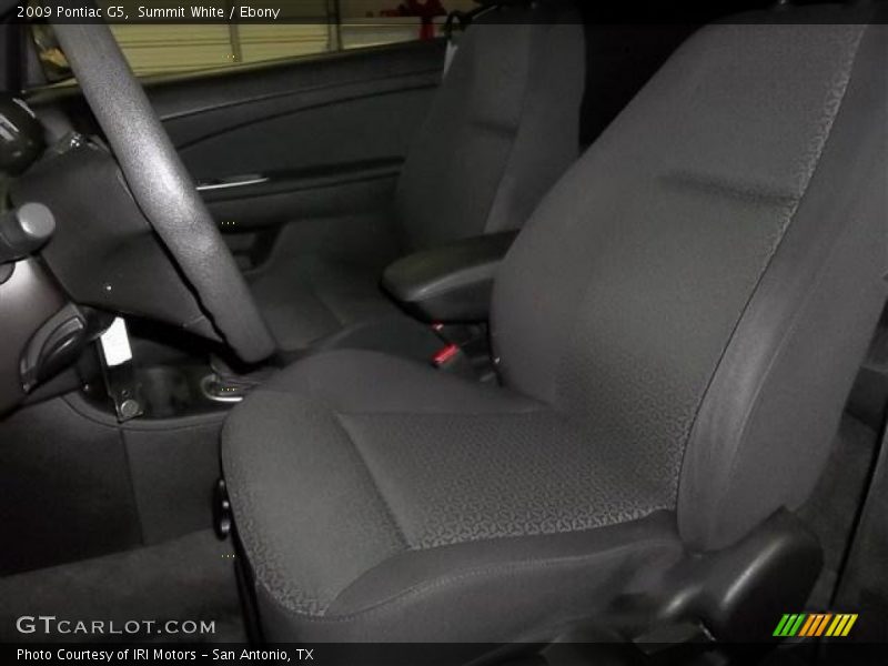Summit White / Ebony 2009 Pontiac G5