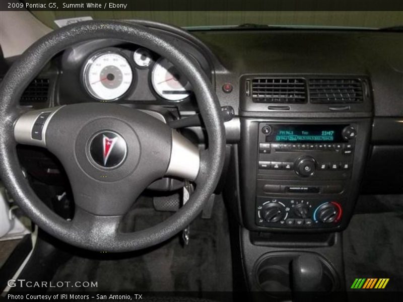 Summit White / Ebony 2009 Pontiac G5