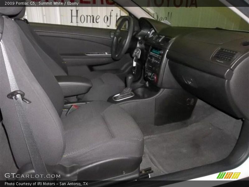 Summit White / Ebony 2009 Pontiac G5