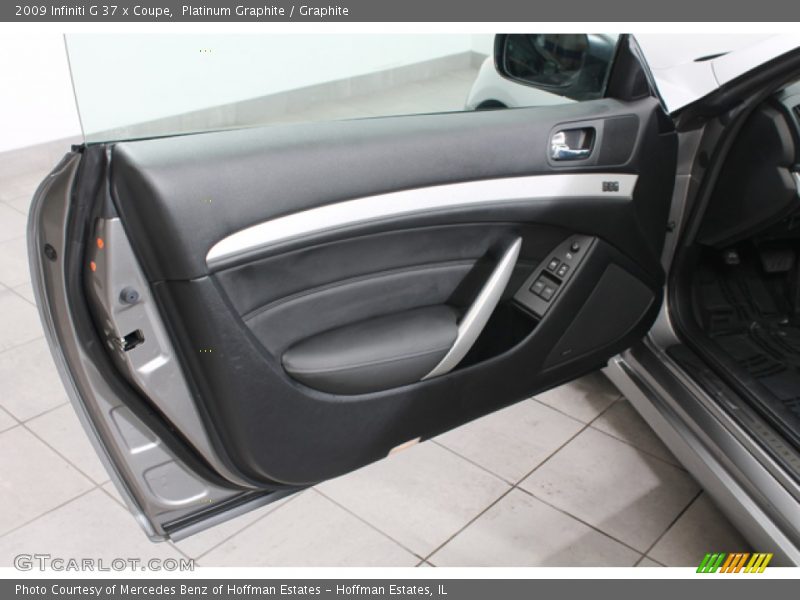 Door Panel of 2009 G 37 x Coupe