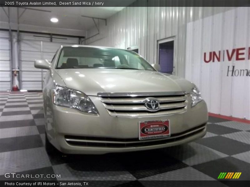 Desert Sand Mica / Ivory 2005 Toyota Avalon Limited