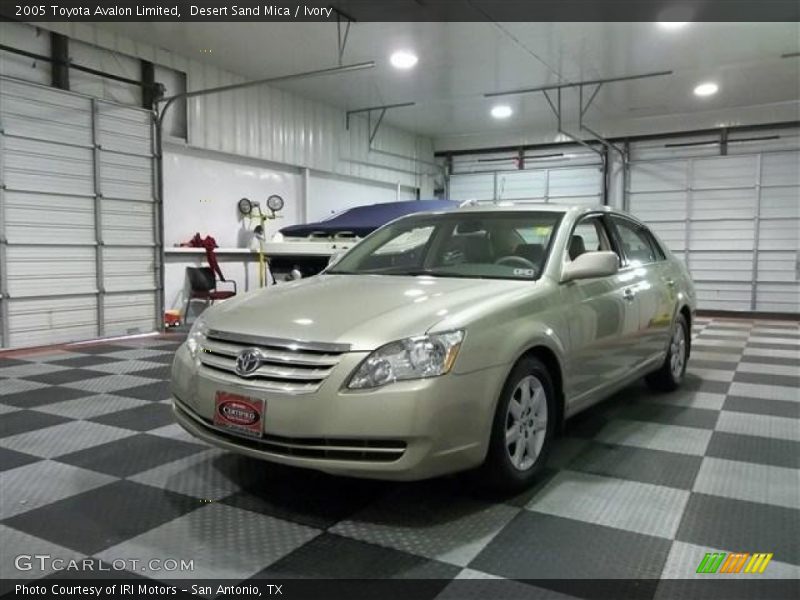 Desert Sand Mica / Ivory 2005 Toyota Avalon Limited