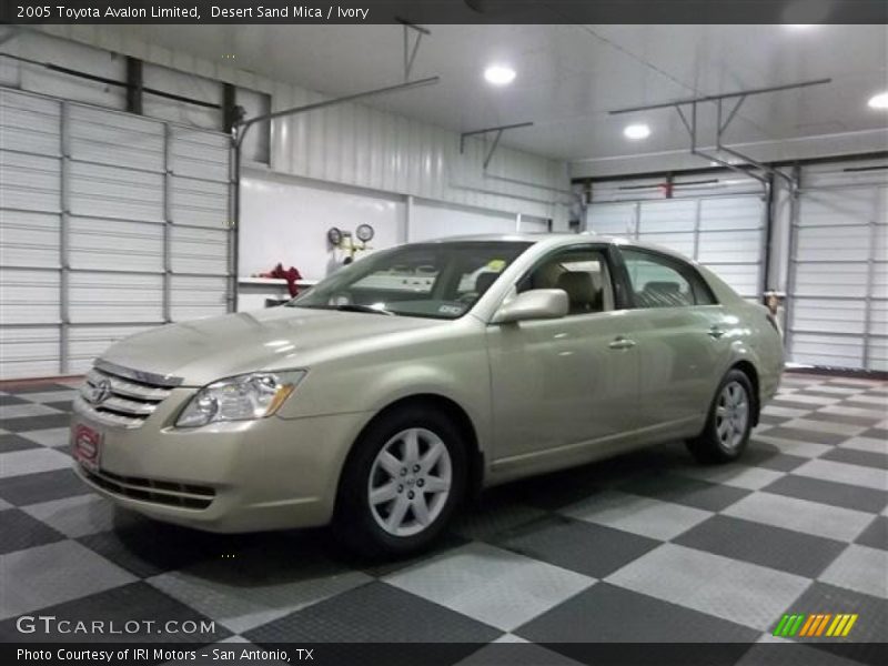 Desert Sand Mica / Ivory 2005 Toyota Avalon Limited