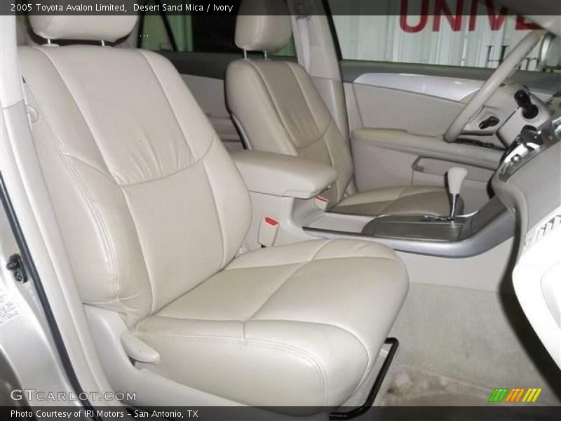 Desert Sand Mica / Ivory 2005 Toyota Avalon Limited