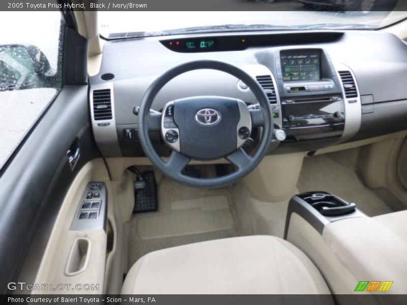 Black / Ivory/Brown 2005 Toyota Prius Hybrid